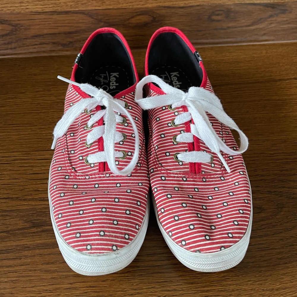 Red Taylor Swift Keds